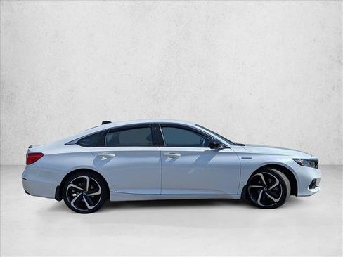 Used 2022 Honda Accord Sport image 4