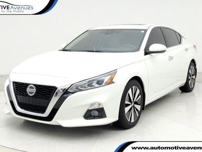 Used 2022 Nissan Altima 2.5 SL