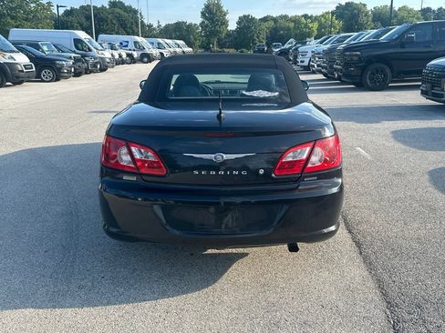 Used 2008 Chrysler Sebring Touring FWD image 6
