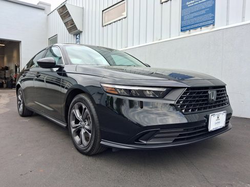 Used 2023 Honda Accord EX image 6