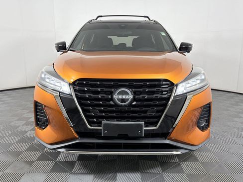Used 2023 Nissan Kicks SR FWD image 2