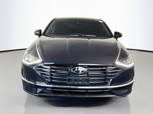 Used 2023 Hyundai Sonata SE w/ Cargo Package FWD image 2
