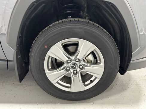 Used 2025 Toyota RAV4 XLE image 61