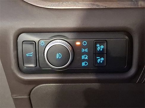 Used 2020 Ford Explorer Platinum image 26