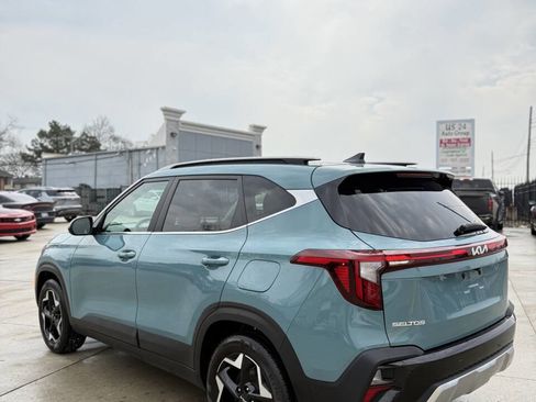 Used 2024 Kia Seltos EX AWD/4WD image 4