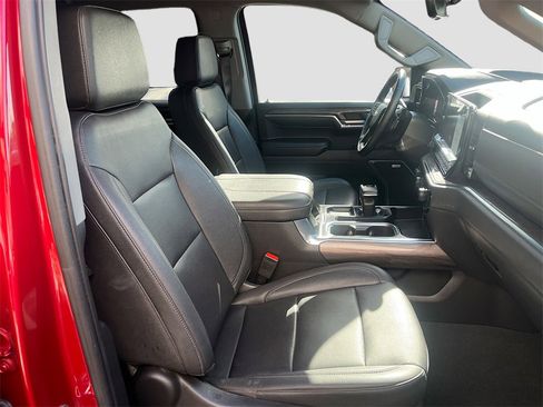 Used 2024 Chevrolet Silverado 1500 LTZ w/ Technology Package image 29