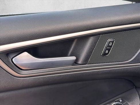 Used 2023 Ford Edge SEL image 16