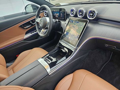 Used 2026 Mercedes-Benz CLE 300 4MATIC Cabriolet image 11