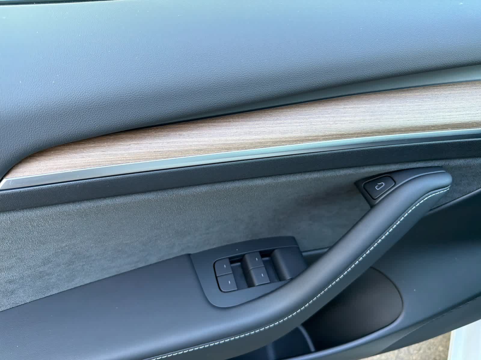 Used 2023 Tesla Model 3 Standard Range RWD image 12