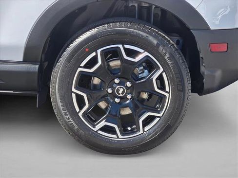 New 2026 Ford Bronco Sport Outer Banks image 9