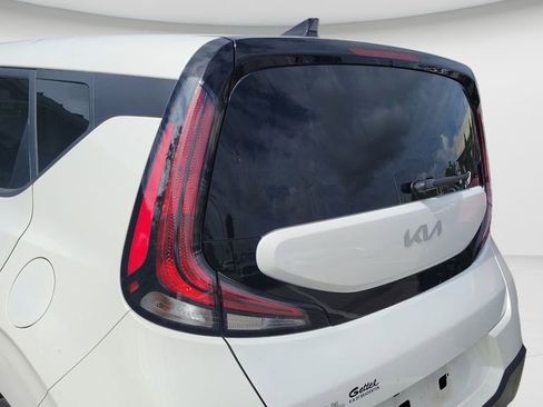 Used 2023 Kia Soul LX FWD image 12