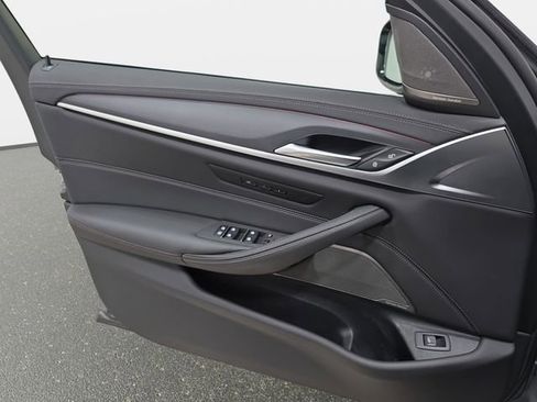 Certified 2023 BMW M550i xDrive w/ Executive Package image 24