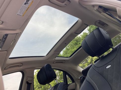 Used 2015 Mercedes-Benz S 550 Sedan image 33