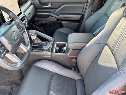 Certified 2025 Toyota 4Runner Limited AWD/4WD image 21