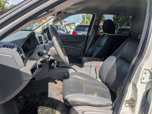 Used 2007 Jeep Grand Cherokee Laredo RWD image 9