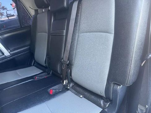 Used 2018 Toyota 4Runner SR5 Premium AWD/4WD image 35