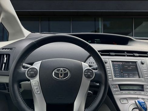 Used 2012 Toyota Prius Four image 4