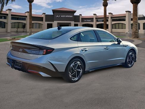 Used 2025 Hyundai Sonata SEL FWD image 8