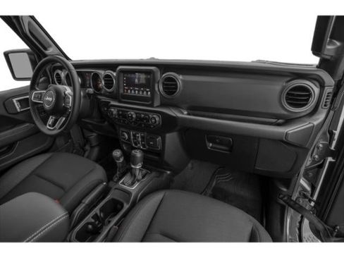Used 2020 Jeep Wrangler Unlimited Sahara AWD/4WD image 15