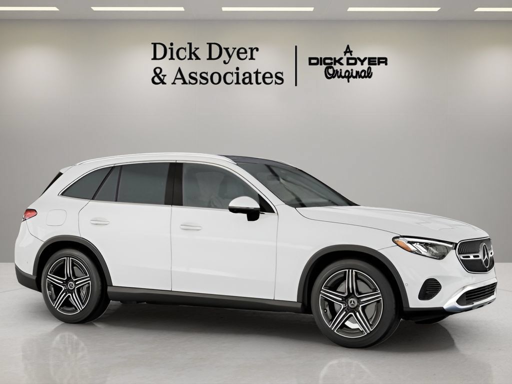 Used 2026 Mercedes-Benz GLC 300 image 8