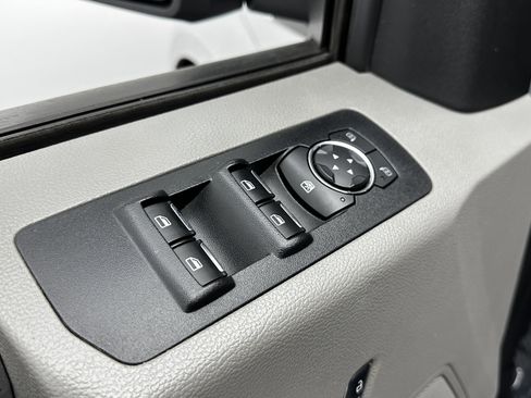 Used 2018 Ford F150 XLT w/ Equipment Group 302A Luxury image 12