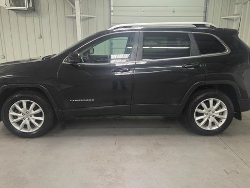 Used 2014 Jeep Cherokee Limited AWD/4WD image 4