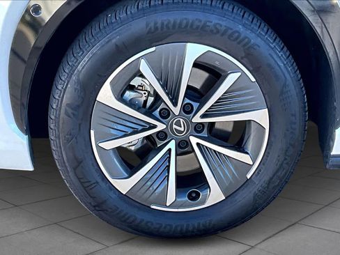 Used 2023 Lexus RZ 450e Premium image 10