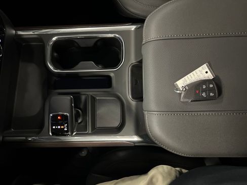 New 2026 GMC Sierra 1500 SLT w/ SLT Premium Plus Package AWD/4WD image 26