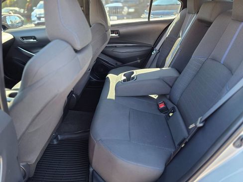Used 2020 Toyota Corolla SE w/ SE Premium Package image 18