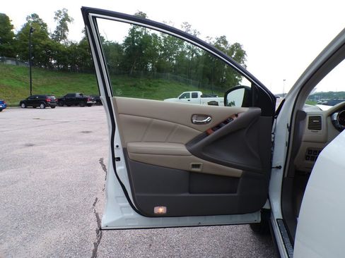 Used 2013 Nissan Murano LE w/ Platinum Pkg AWD/4WD image 23