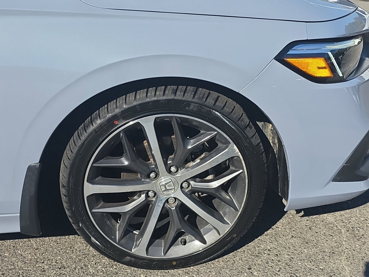 Used 2024 Honda Civic Touring image 9
