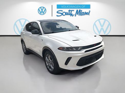Used 2025 Dodge Hornet R/T w/ R/T Plus Package AWD/4WD image 1