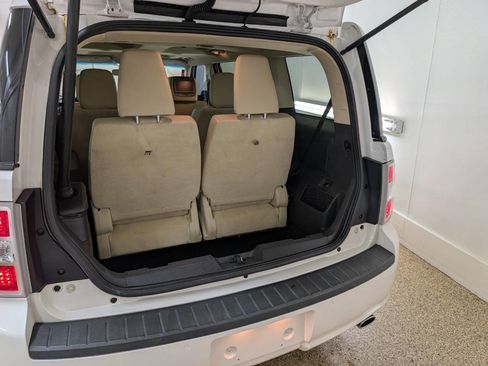 Used 2013 Ford Flex Limited image 19