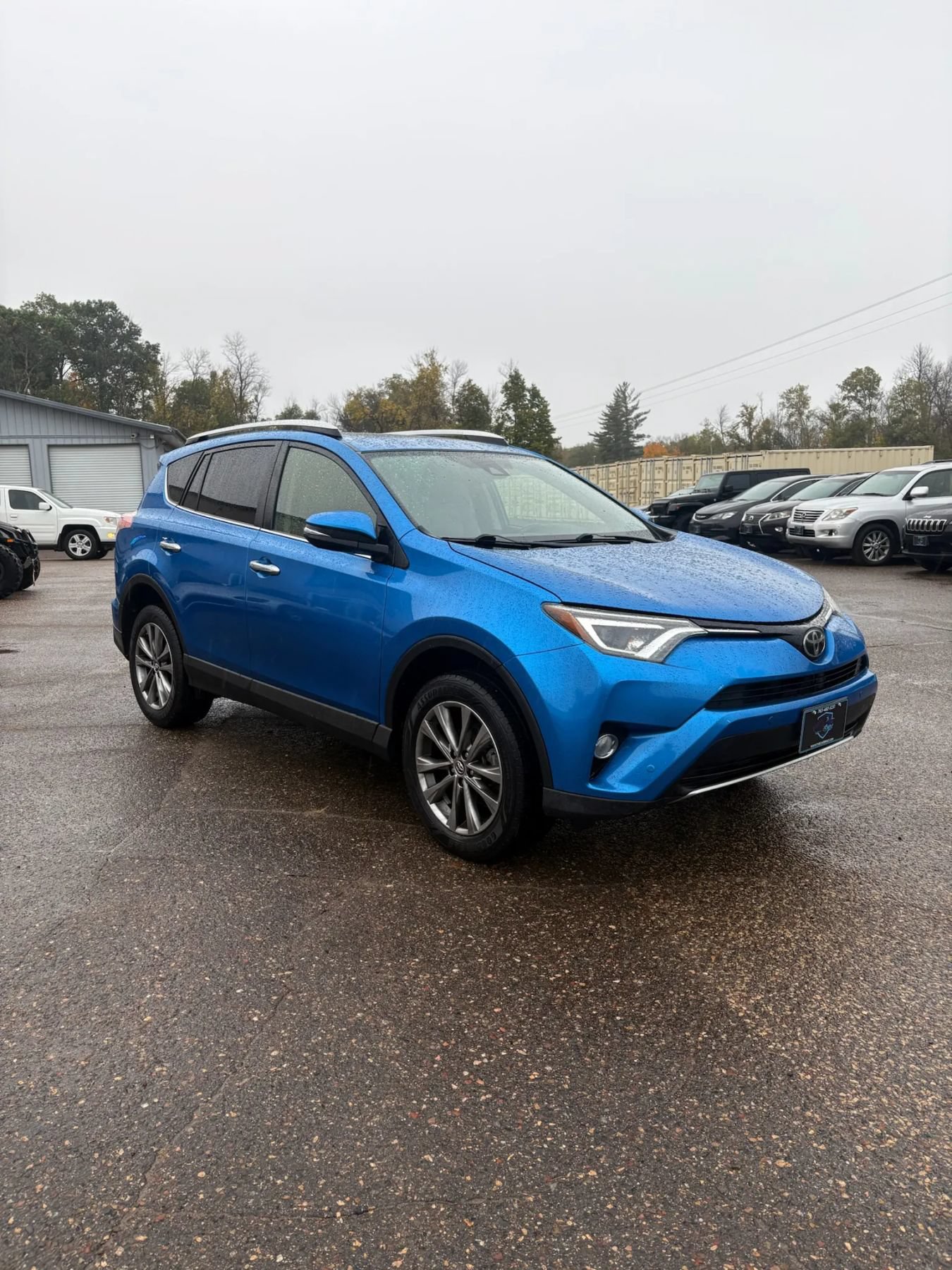 Used 2016 Toyota RAV4 Limited AWD/4WD image 3