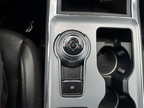 Used 2022 Ford Edge Titanium image 20