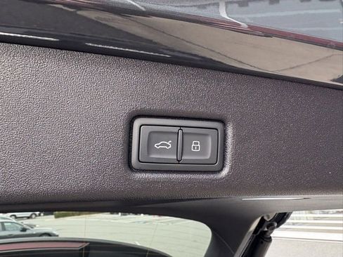 New 2025 Audi Q5 Premium Plus image 35