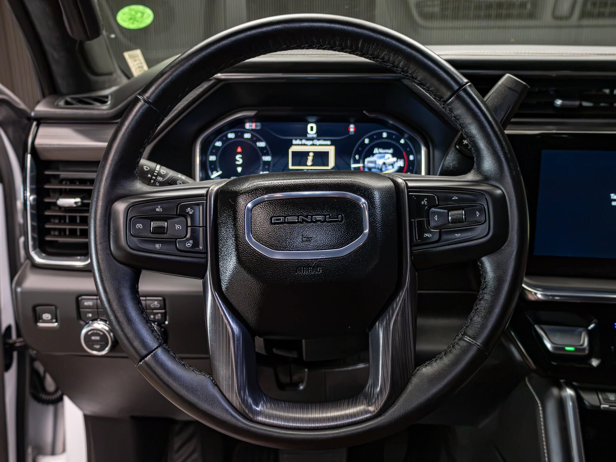 Used 2025 GMC Sierra 2500 Denali Ultimate AWD/4WD image 15