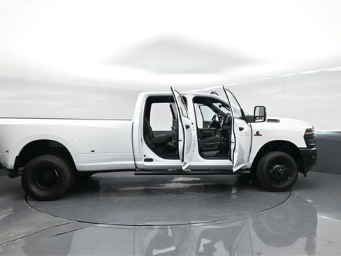 Used 2025 RAM 3500 Tradesman image 64