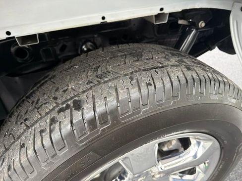 Used 2023 Ford F150 Lariat image 29