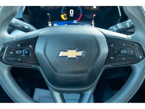 Used 2026 Chevrolet Trax LT FWD image 16