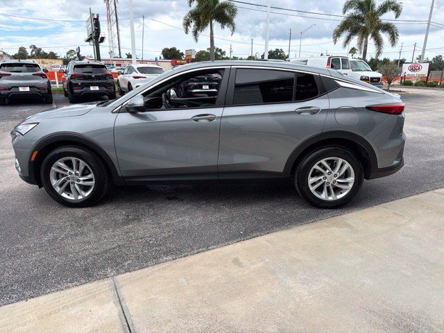 Used 2024 Buick Envista Preferred w/ Convenience II Package FWD image 5