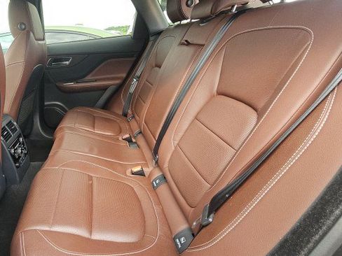 Used 2020 Jaguar F-PACE S AWD/4WD image 4