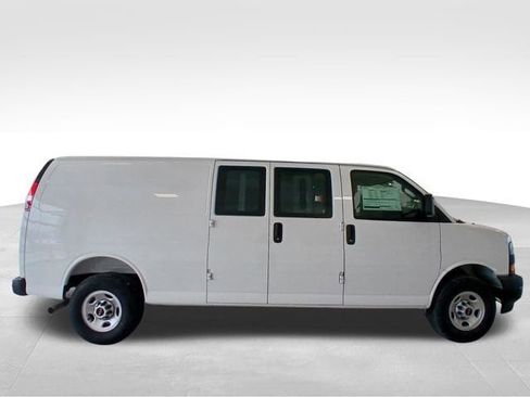 New 2026 GMC Savana 2500 Extended w/ Driver Convenience Package RWD image 6