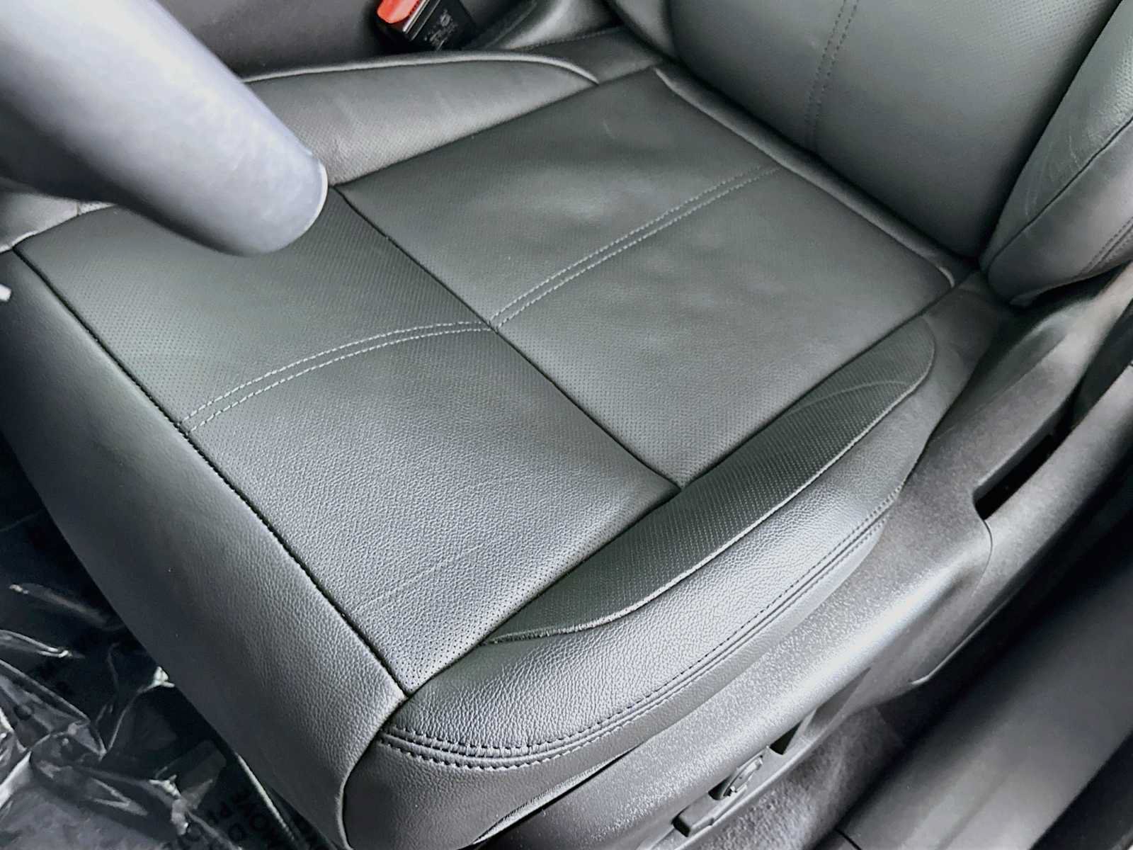 Used 2026 Land Rover Range Rover Velar Dynamic SE AWD/4WD image 20