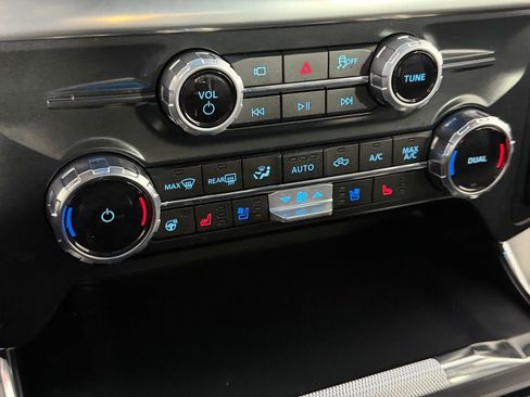 Used 2025 Ford F150 Lariat w/ Equipment Group 501A Mid AWD/4WD image 19