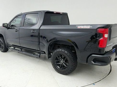 Used 2021 Chevrolet Silverado 1500 Custom Trail Boss AWD/4WD image 5