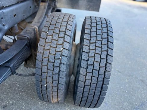 Used 2008 Ford F450 2WD Regular Cab Super Duty image 17