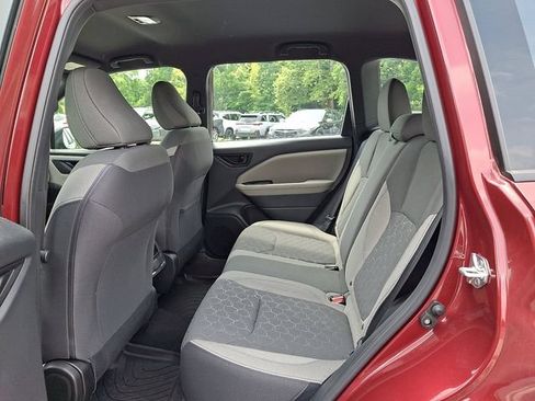 Certified 2025 Subaru Forester AWD/4WD image 37