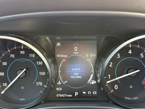 Used 2018 Jaguar F-PACE Prestige image 10