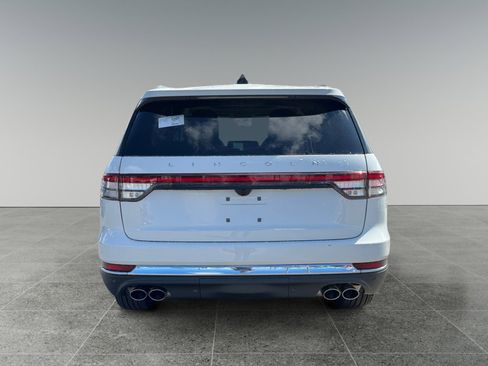 New 2026 Lincoln Aviator AWD image 5